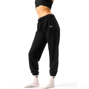 ALO Yoga Accolade Sweatpants